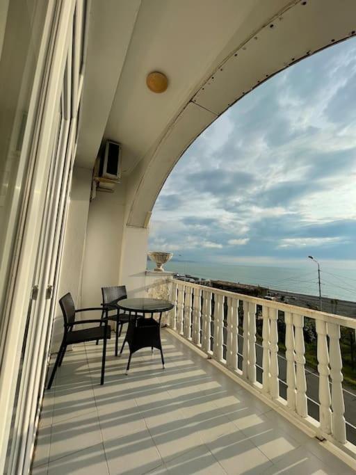 Sea View Studio Apartment In Gonio-Kvariati Εξωτερικό φωτογραφία